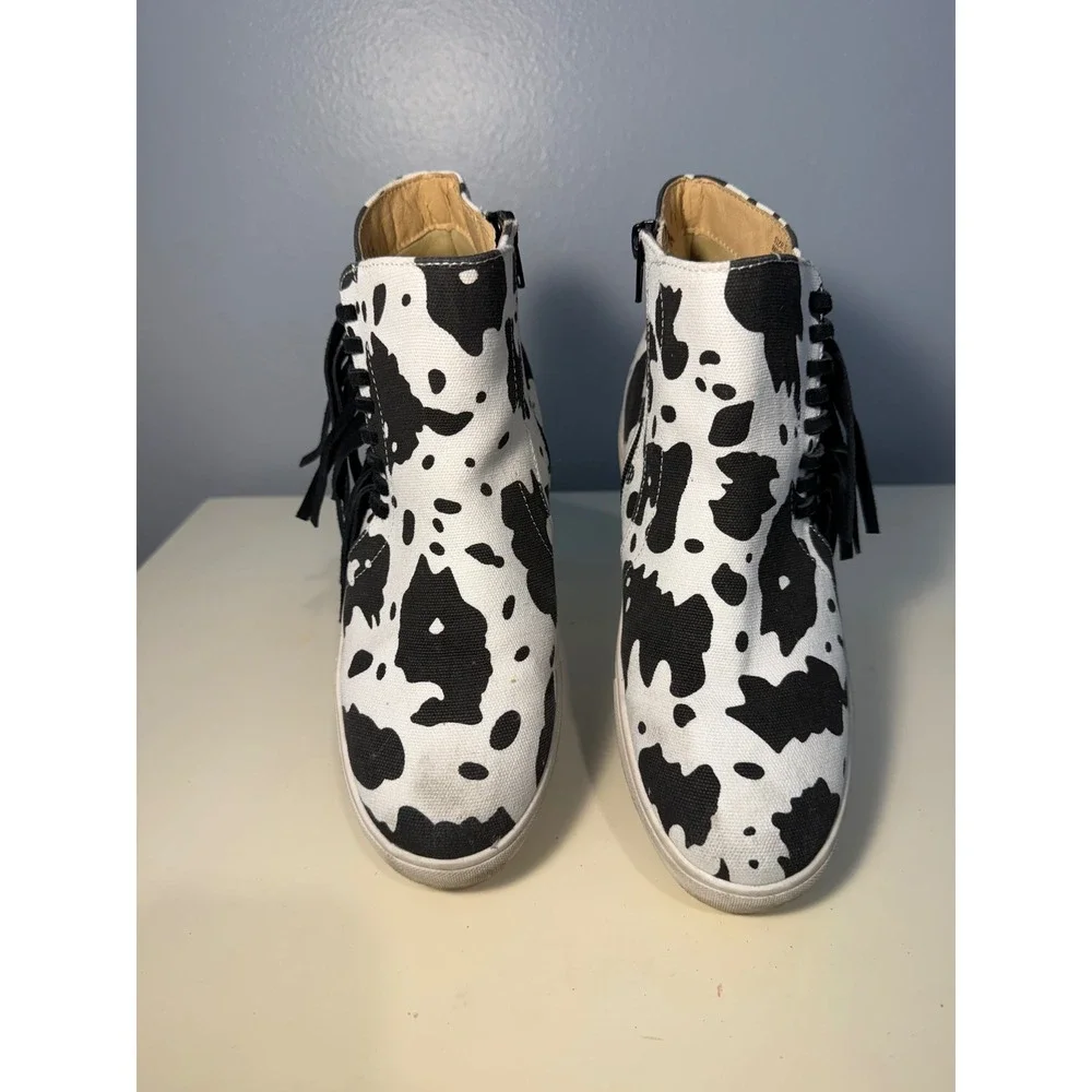 Volatile Kids Cow Print Fringe High Top Sneaker Boots kids Size 5 Womens 7
